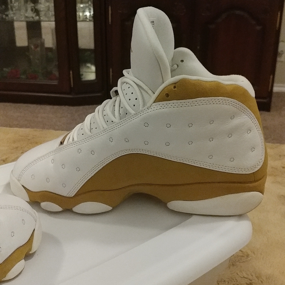 Jordan Retro 13 Wheats 2004 - Picture 9 of 11